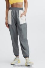 Fabletics ameixa de açúcar/bolinhas pretas 420HR127 calça de trilha bicolor kickback mulheres