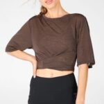 Fabletics cacau 420HR2061 camiseta ryan manga curta amarrada mulheres