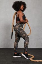 Fabletics camuflagem selvagem 420HR974 define legging cintura alta powerhold 74 mulheres - Image 5
