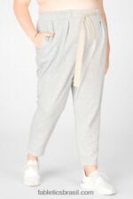Fabletics cinza claro urze/café com leite 420HR210 calça cônica de esmeril mulheres