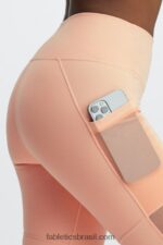 Fabletics manjericão/verde cítrico/nuvem rosa 420HR518 short powerhold cintura alta on-the-go 9'' mulheres - Image 3