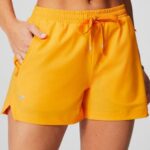 Fabletics onda ártica/onda da meia-noite 420HR240 aquele curto 3'' mulheres