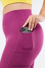 Fabletics ponche de pervinca/picleball gráfico 420HR545 short de malha cintura alta com bolso mulheres - Image 3