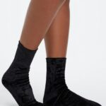 Fabletics preto 420HR2986 meia de veludo elástico 6" mulheres