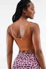 Fabletics rosa claro meru/teca 420HR1856 sutiã esportivo harlyn midi de impacto médio mulheres - Image 4