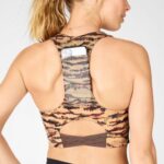 Fabletics tigresa de cacau/logotipo de cacau 420HR1842 sutiã esportivo midi impacto médio para viagem 131 mulheres
