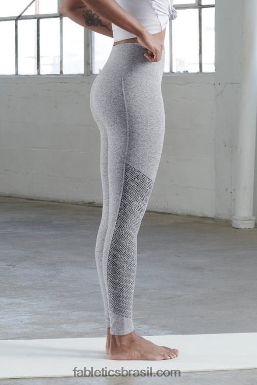 fabletics_urze_cinza_420hr1009_sync_legging_cintura_alta_sem_costura_7_8_mulheres.jpg Fabletics urze cinza 420HR1009 Sync legging cintura alta sem costura 7/8 mulheres - Image 1