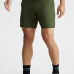 Fabletics verde oliva 420HR3346 o curto fundamental 166 homens